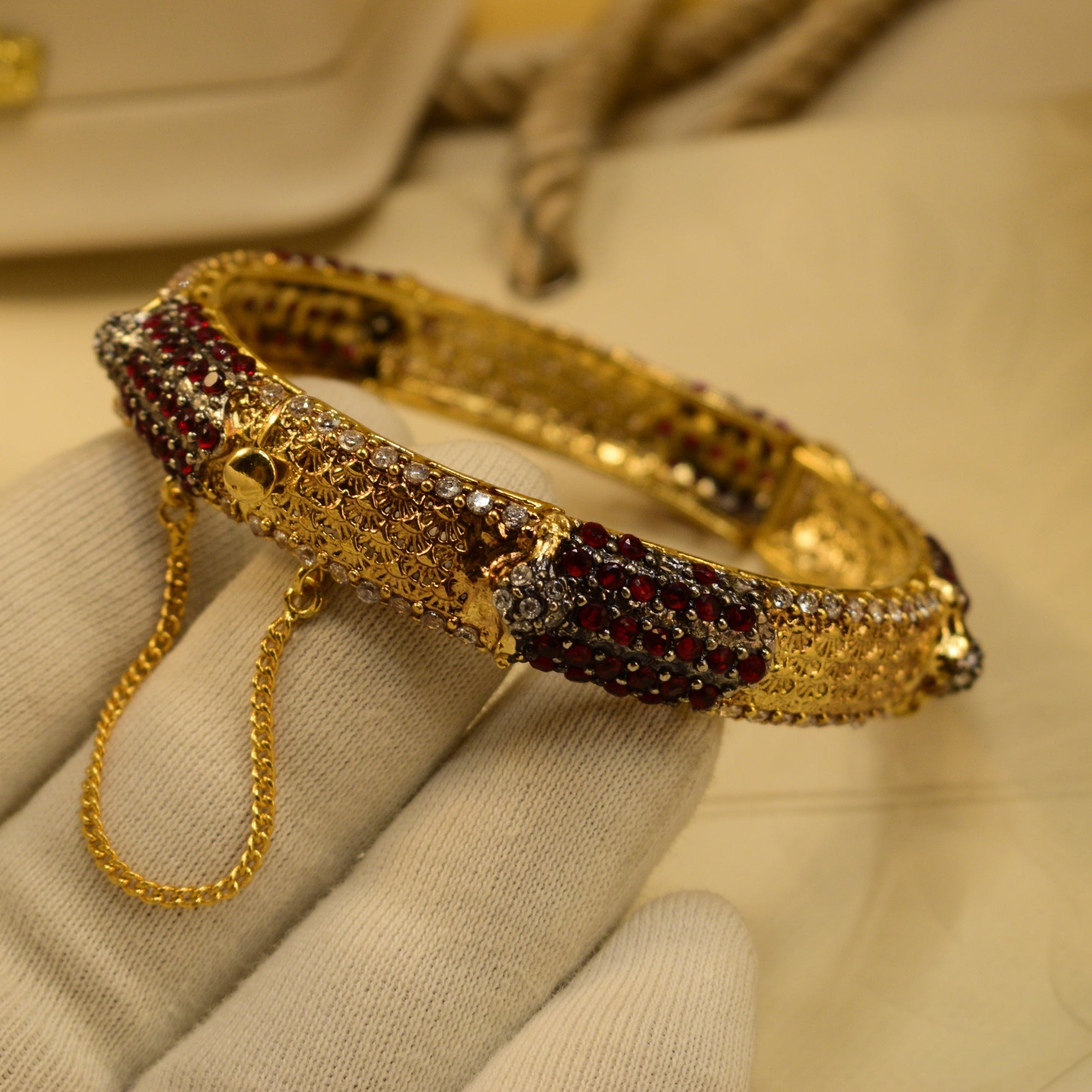 Sparkling Unique Design Gold Plated Crystal Stones Bangle for Girls/Women