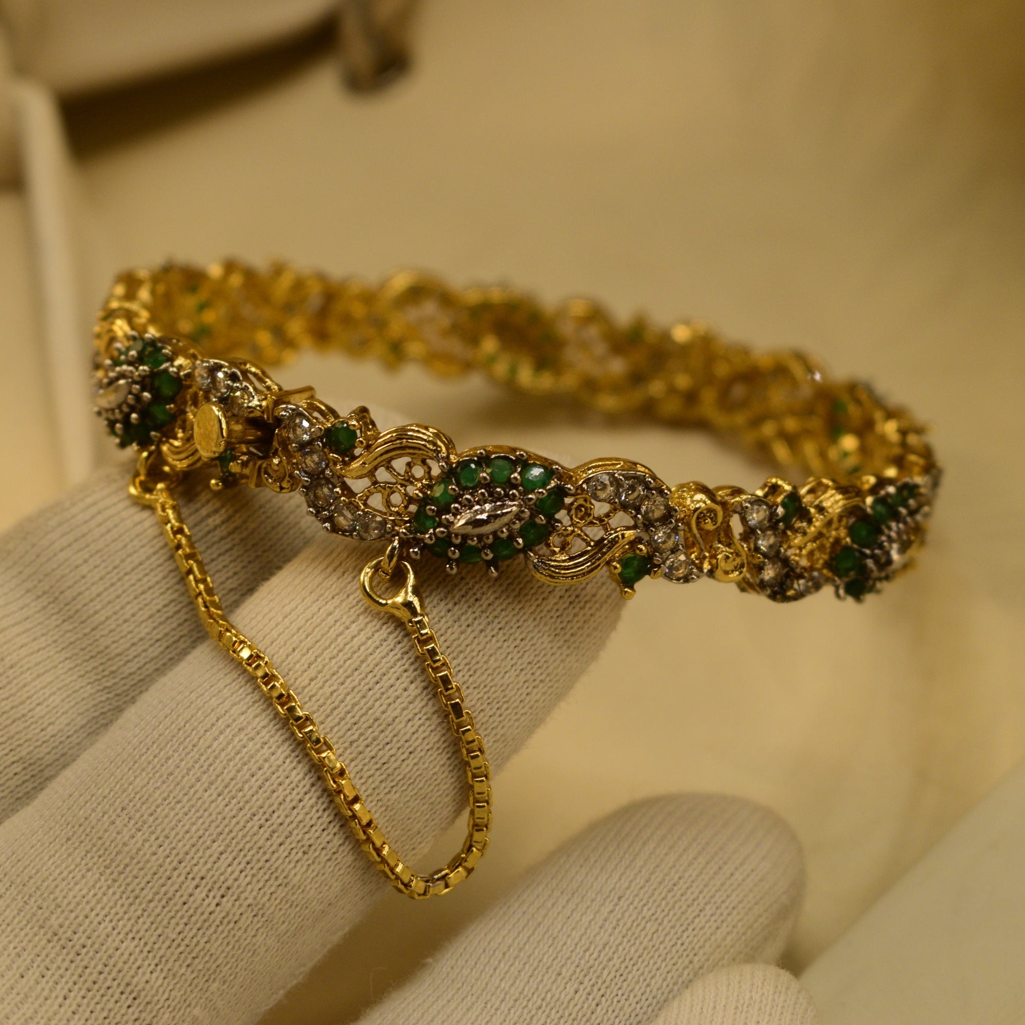 Stylish Unique Design Gold Plated Crystal Stones Bangle for Girls/Women