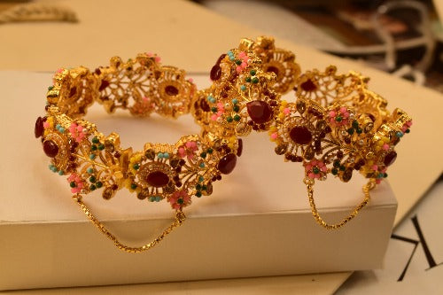 Elegant Design Golden Kara Pair Bangles for Girls/Women