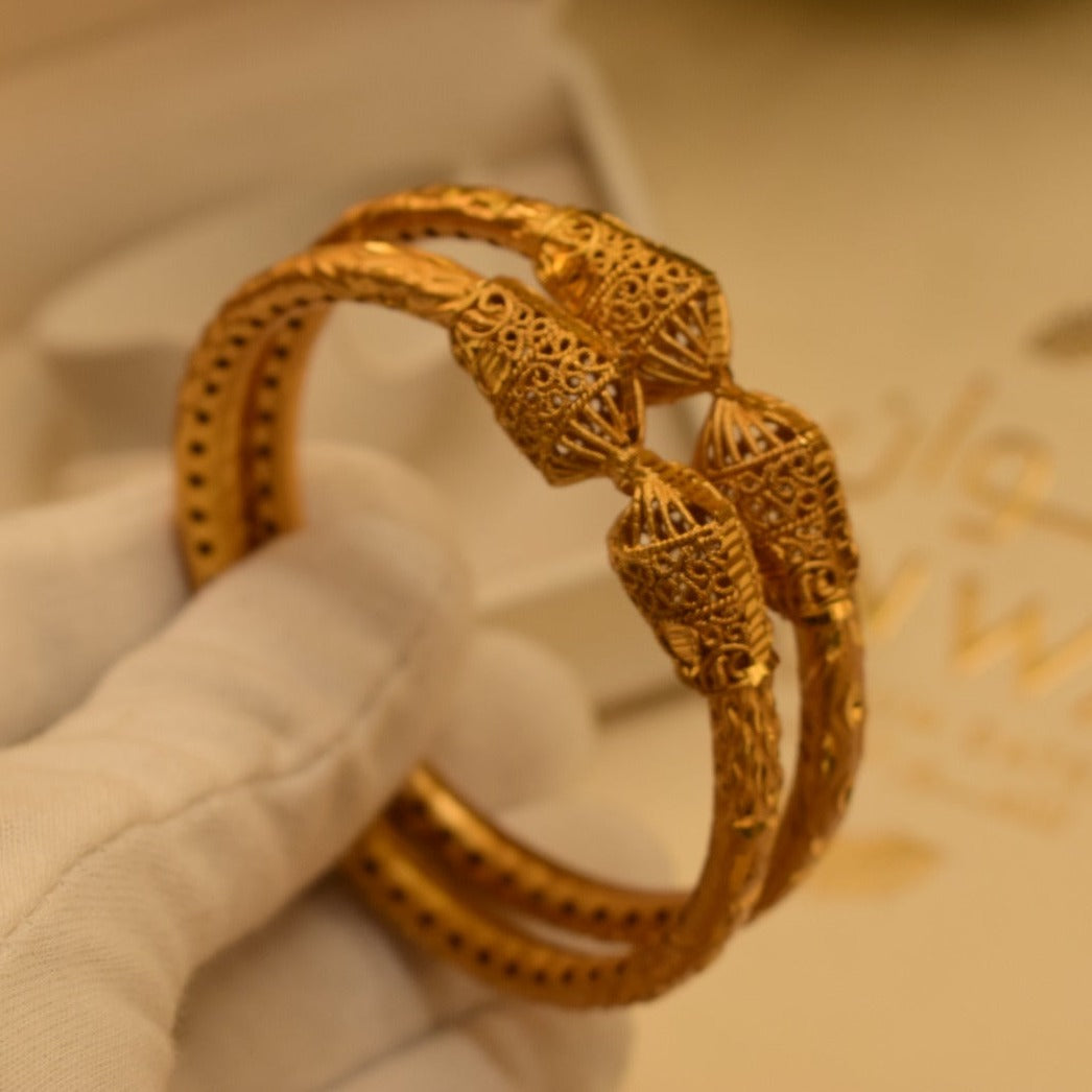 Elegant Madarasi Style Gold Plated Kara Pair Bnagles for Girls/Women