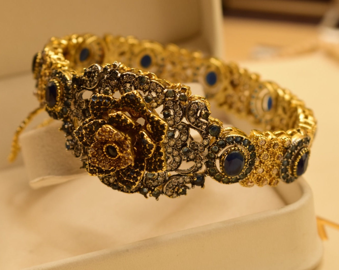 Elegant Jarao Real Stone Gold Plated Kara for Girls/Women