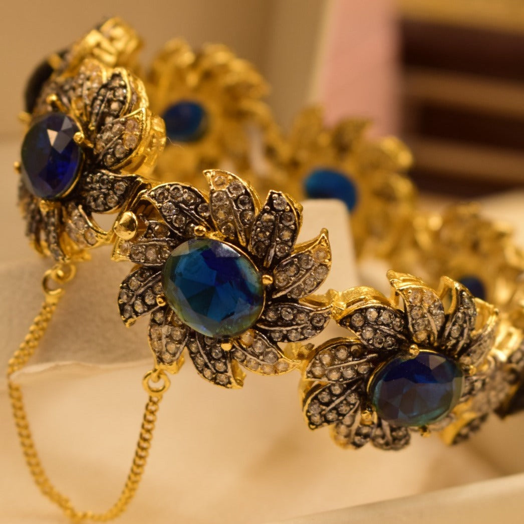 Elegant Design Real Zircon Stones Gold Plated Bangle for Girls/Women