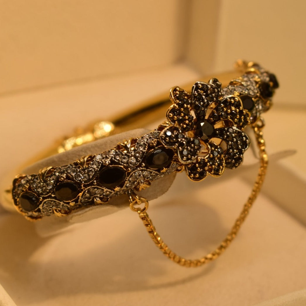 Beautiful Unique Design Gold Plated Bangle for Girls/Women