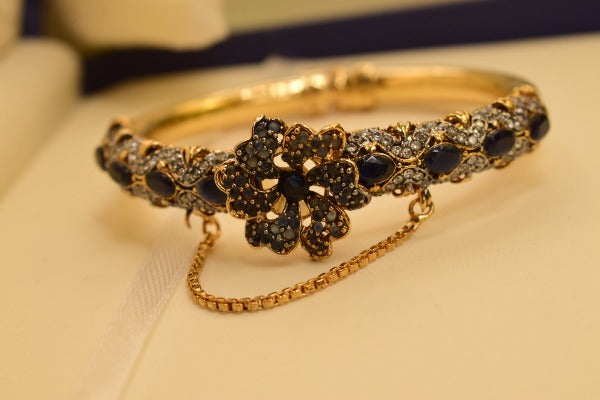 Beautiful Unique Design Gold Plated Bangle for Girls/Women