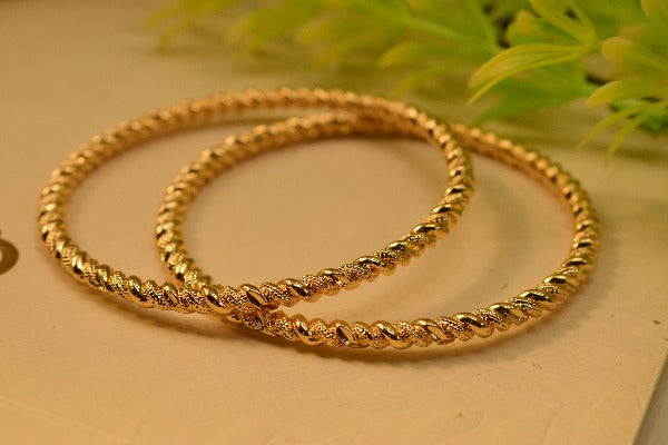 Elegant Design Gold Platted Bangle for Girls/Women