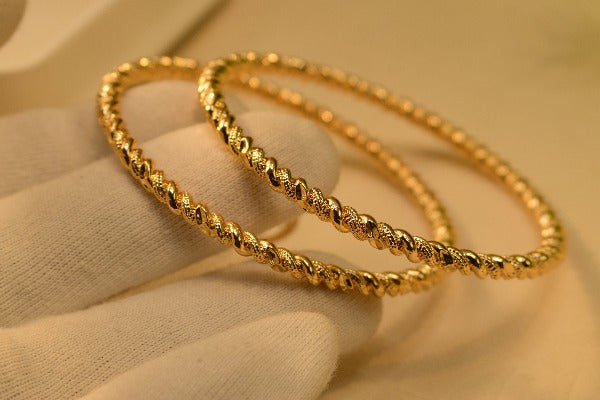 Elegant Design Gold Platted Bangle for Girls/Women