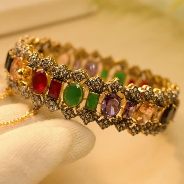 Unique Design Gold Plated Real Stones Bangle for Girls/Women