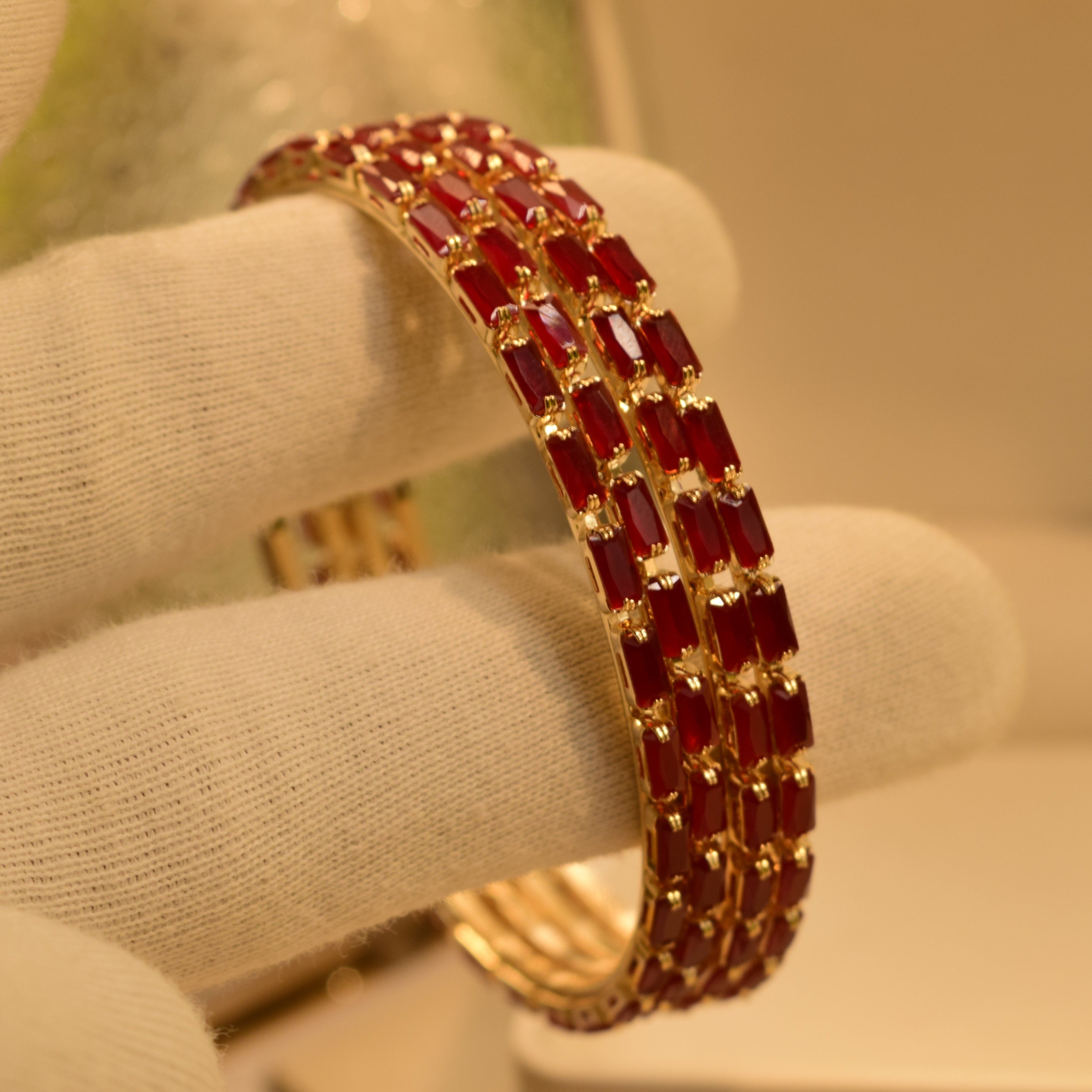 Pack Of Four Elegant Design Bangles for Girls/Women