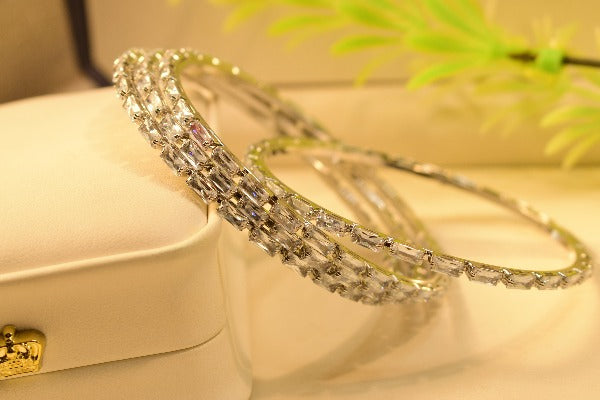 Pack Of Four Elegant Design Bangles for Girls/Women