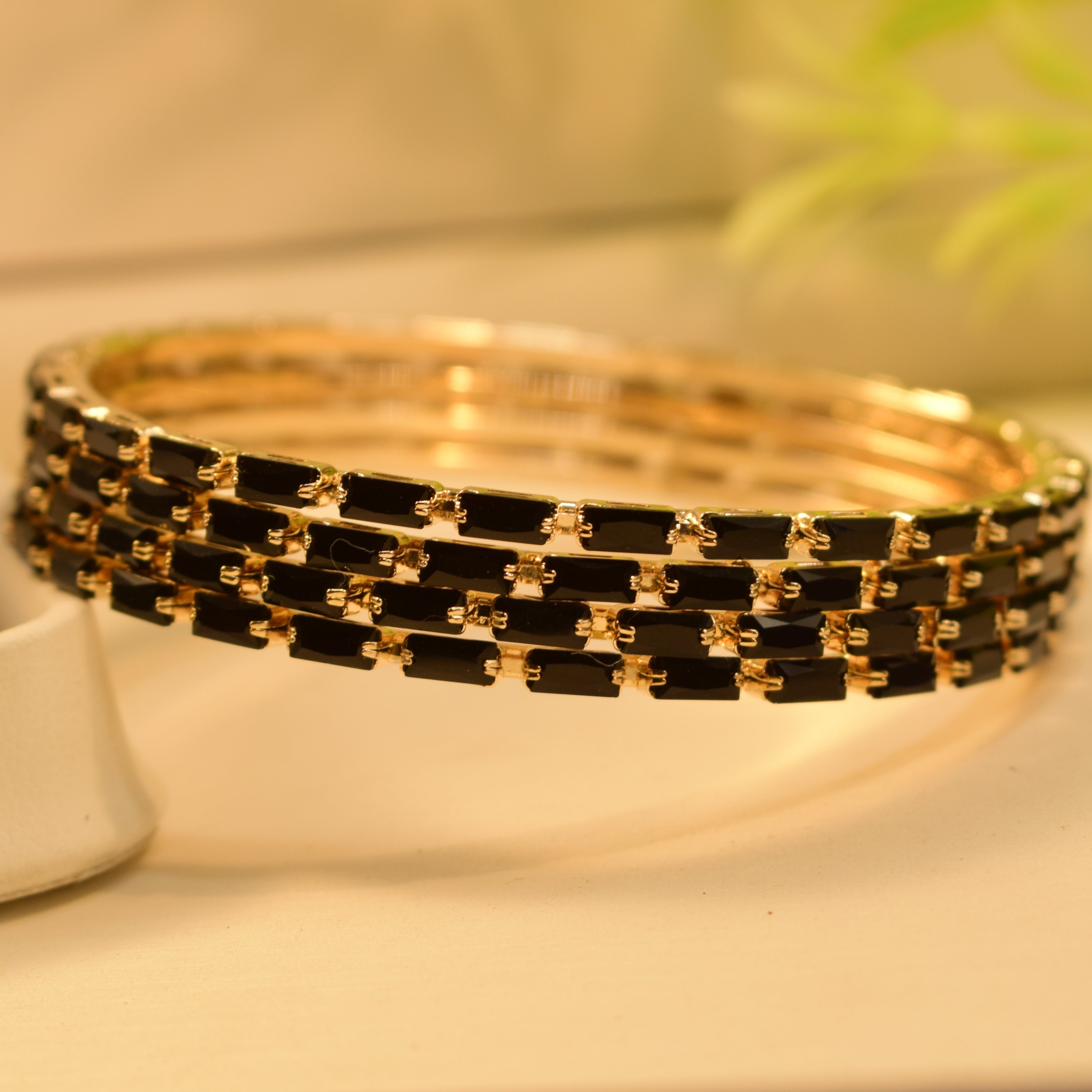 Pack Of Four Elegant Design Bangles for Girls/Women
