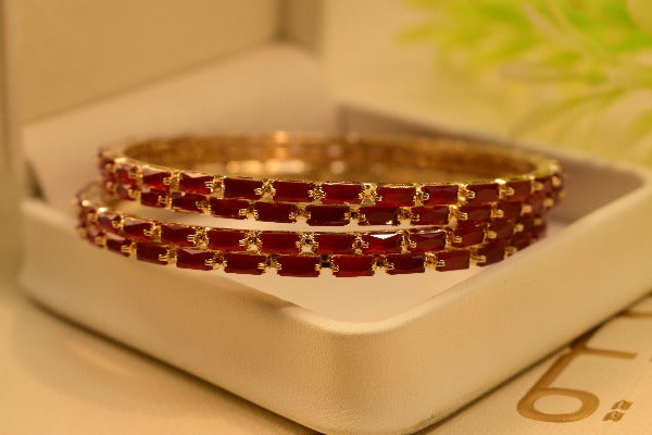 Pack Of Four Elegant Design Bangles for Girls/Women