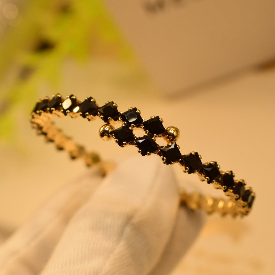 Stylish Real Stone Bracelet for Girls/Women
