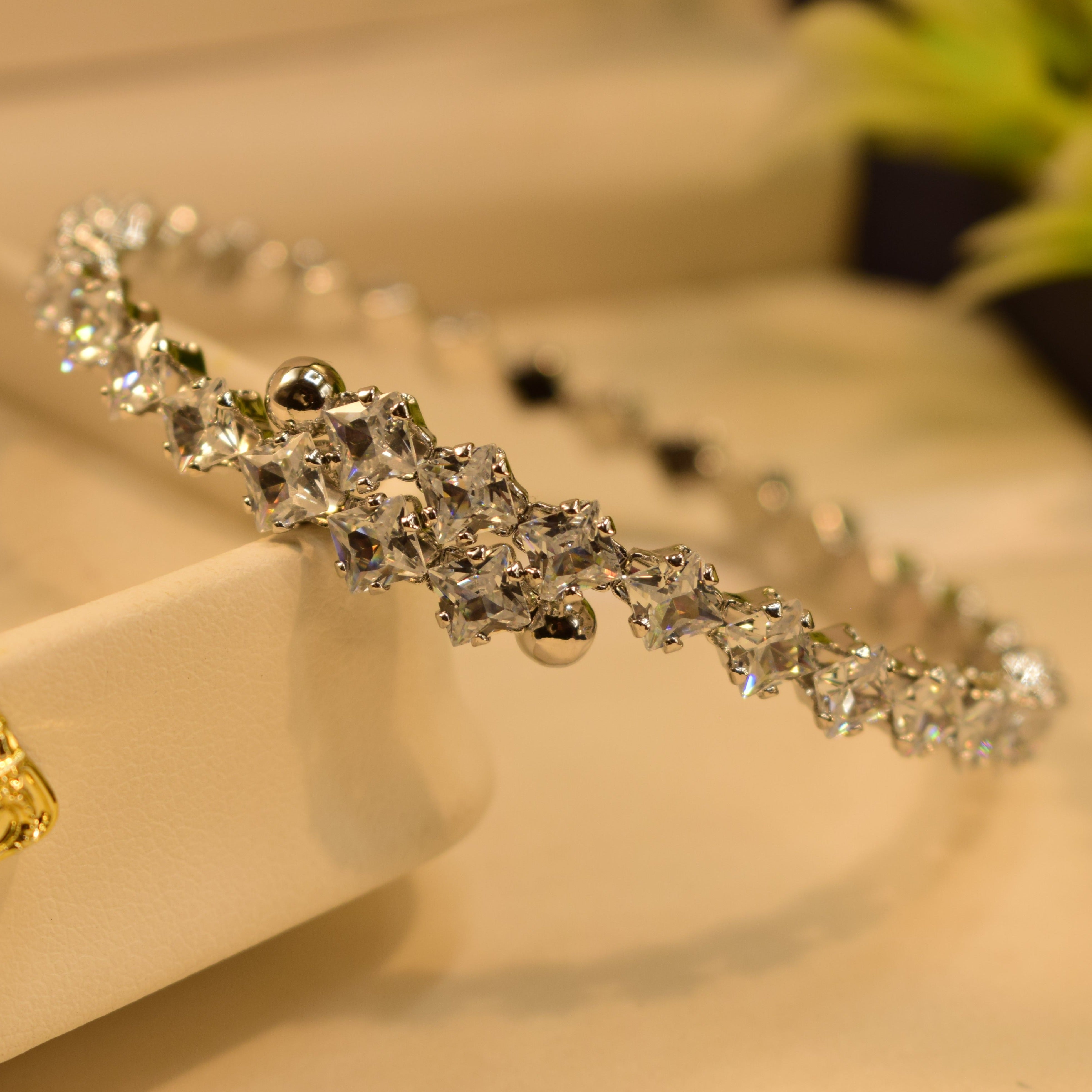 Stylish Real Stone Bracelet for Girls/Women
