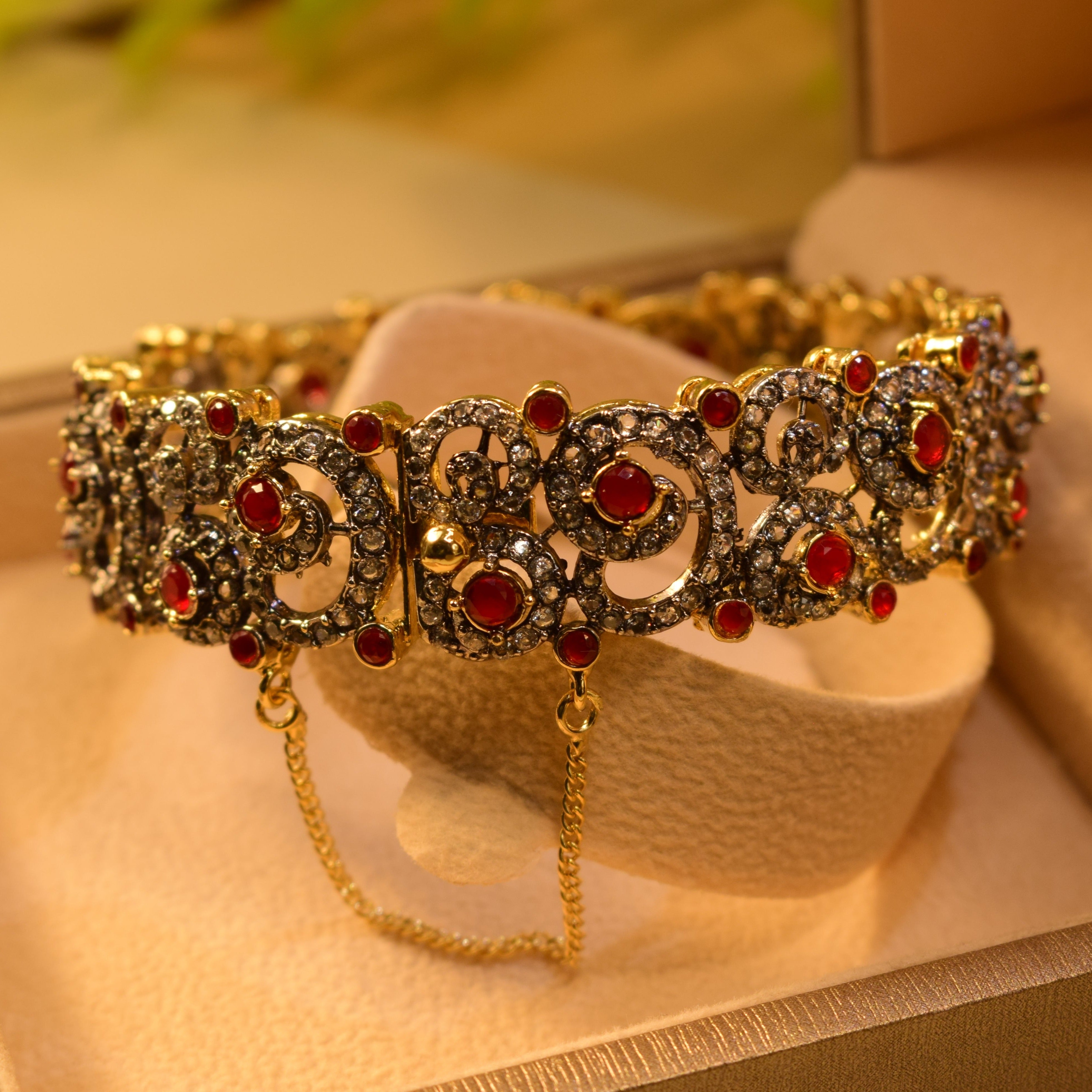 Unique Design Real Stone Bangle for Girls/Women
