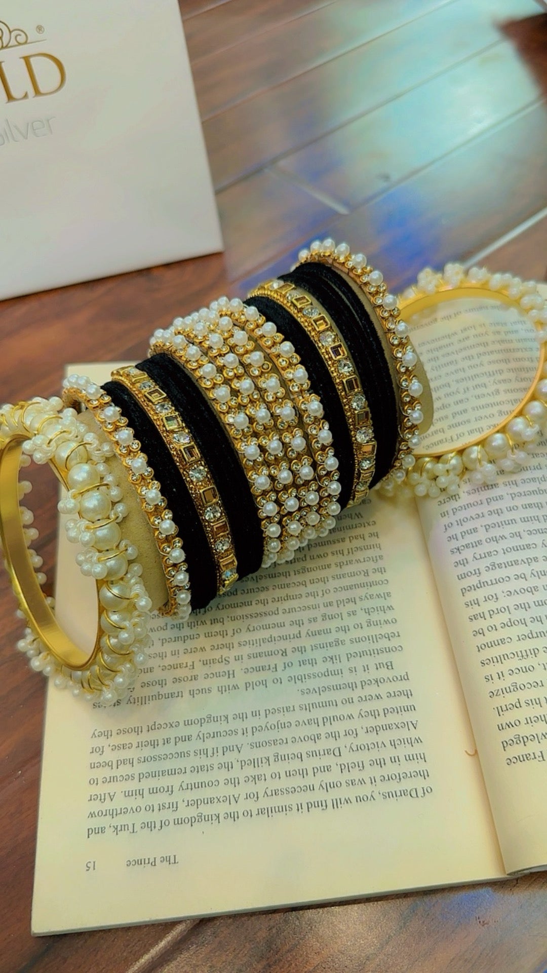 Stylish Pearls Bangles Set for Girls/Women