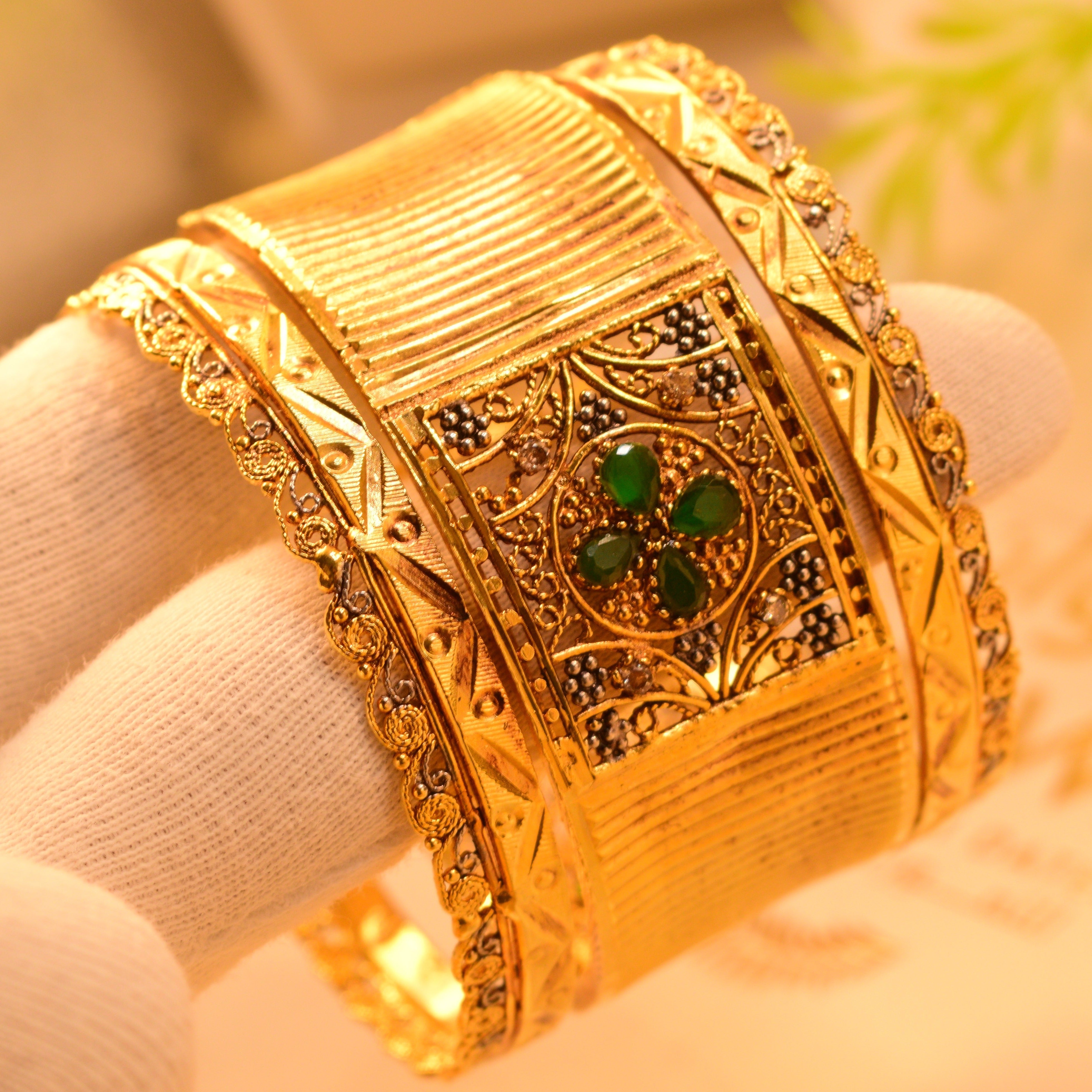 Elegant Unique Gold Plated Bangles Set for Girls/Women