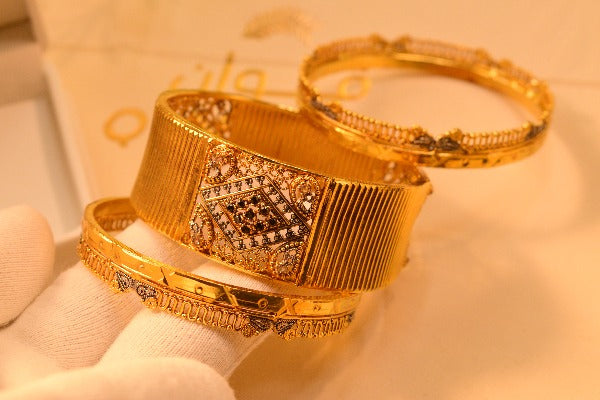 Fancy Unique Design Gold Plated Bangles Set for Girls/Women
