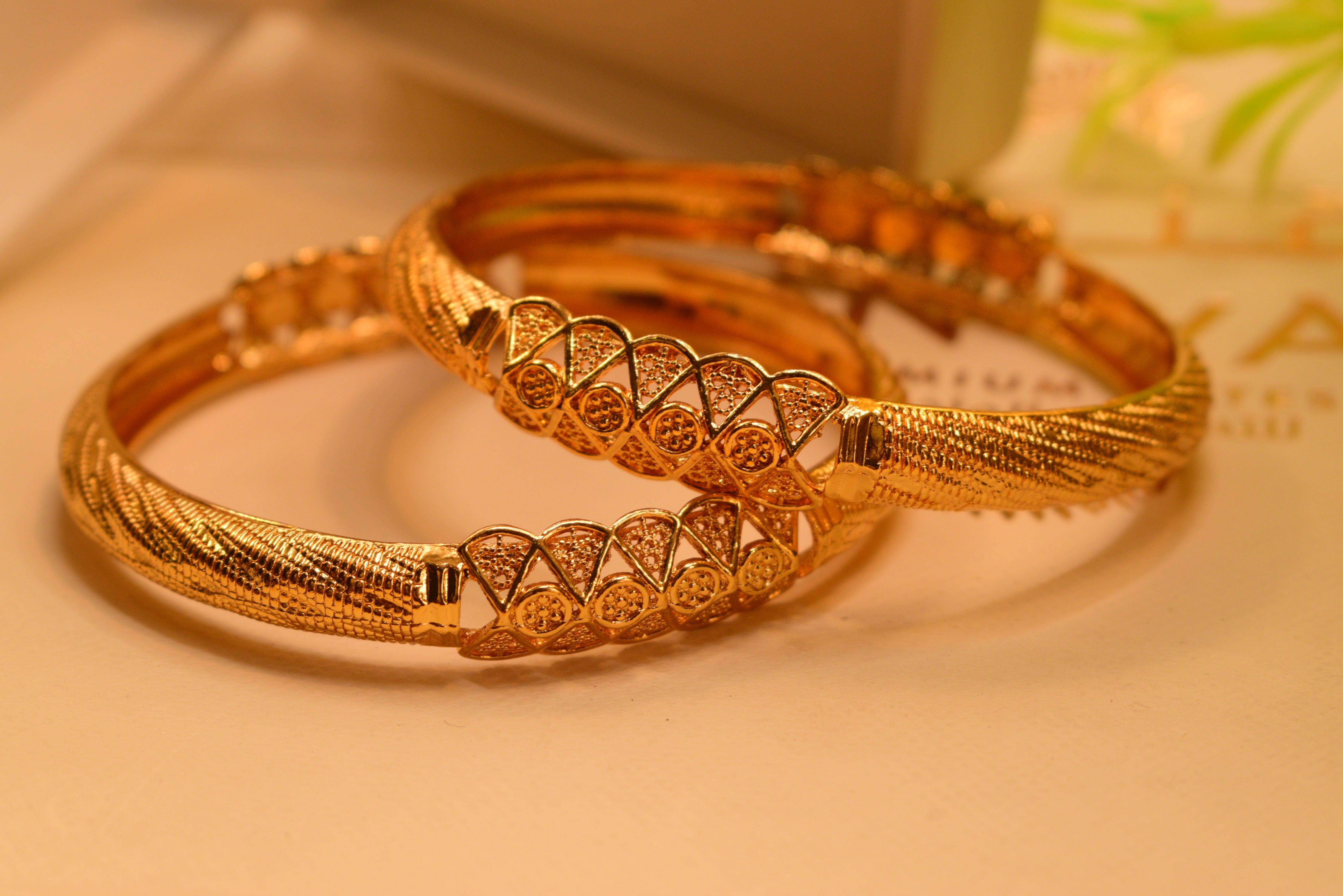 24K Gold Plated Elegant Beautiful Fancy Design 2pc Bangle Set for Girls/Women