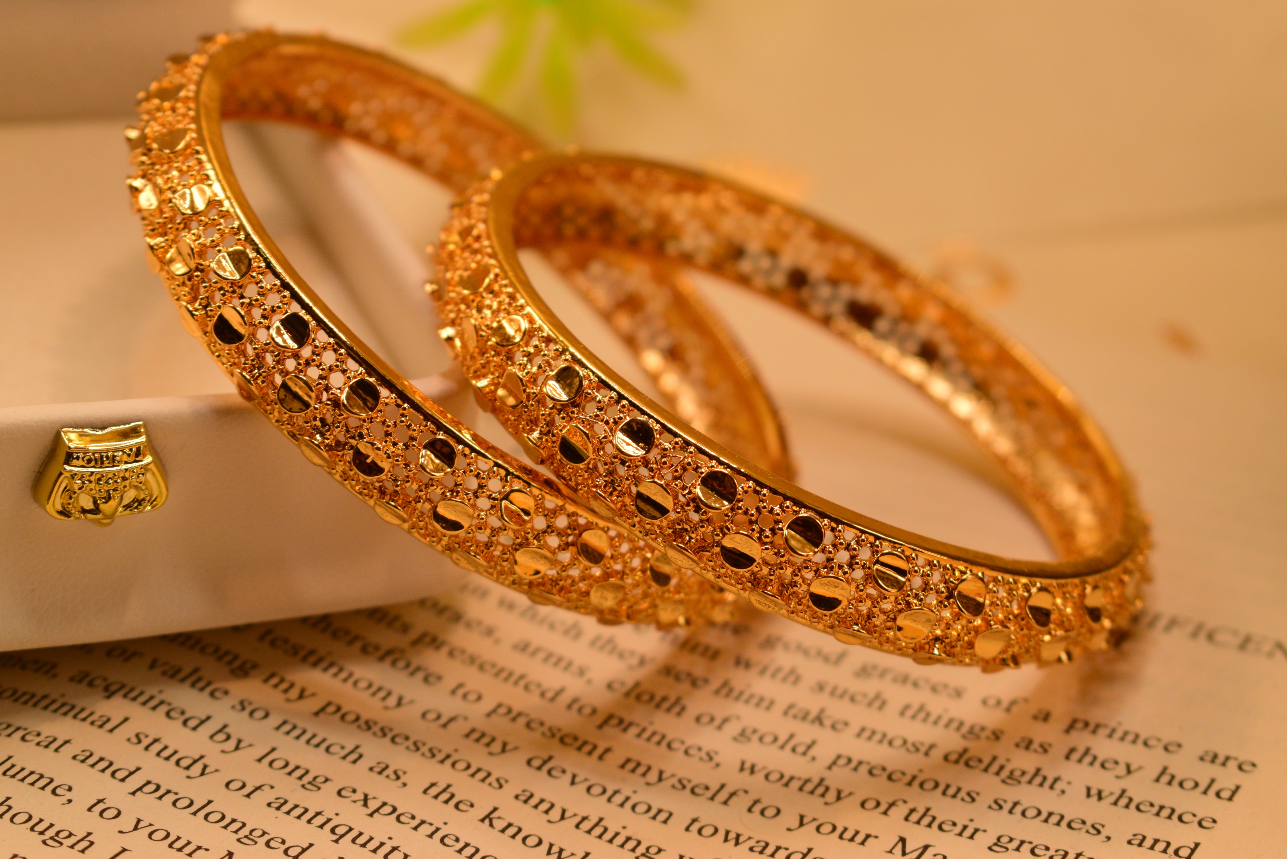 24K Gold Plated Luxury Stylish Design 2pc Bangle Set for Girls/Women