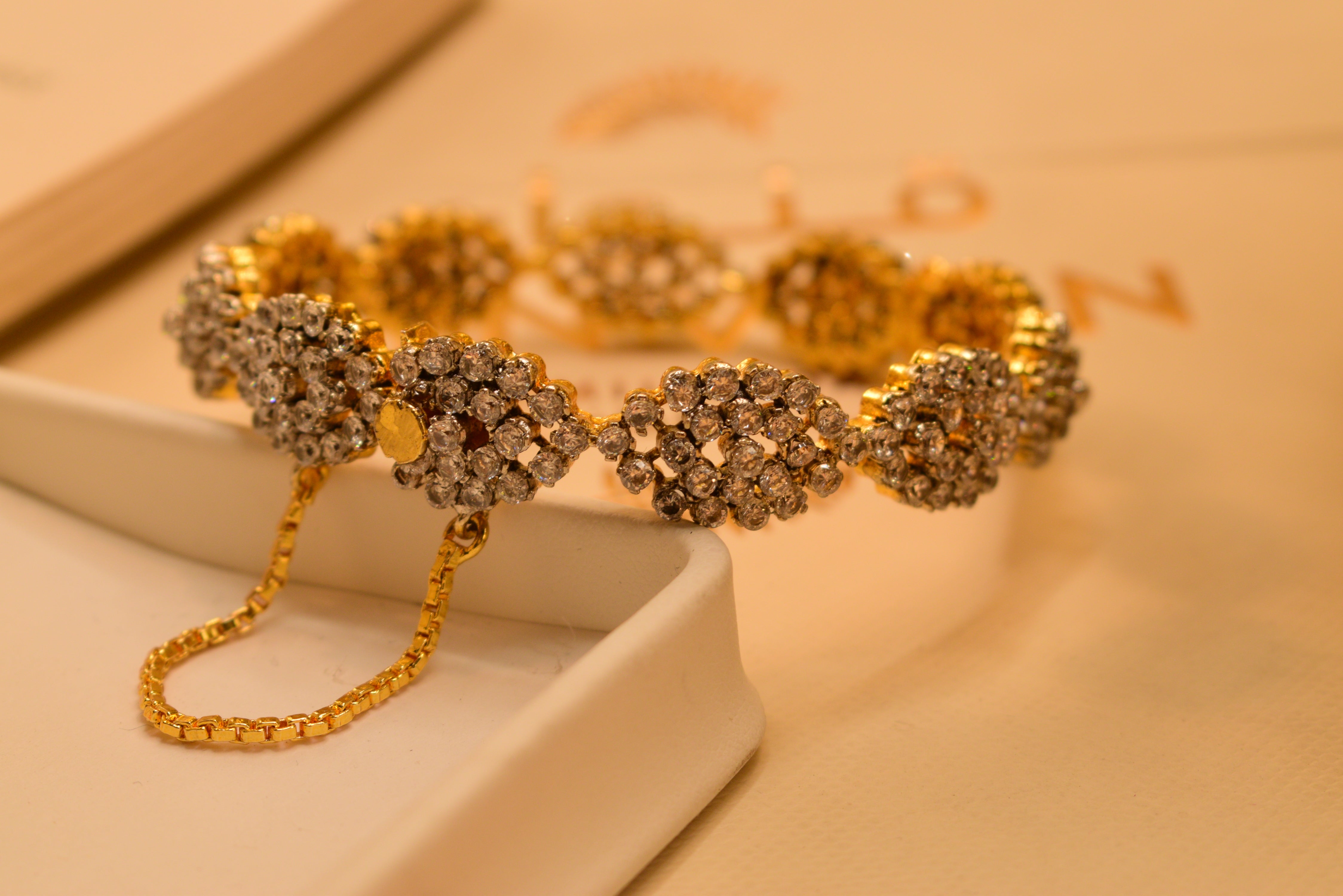 Beautiful Unique Design Crystal Stones Bangle for Girls/Women