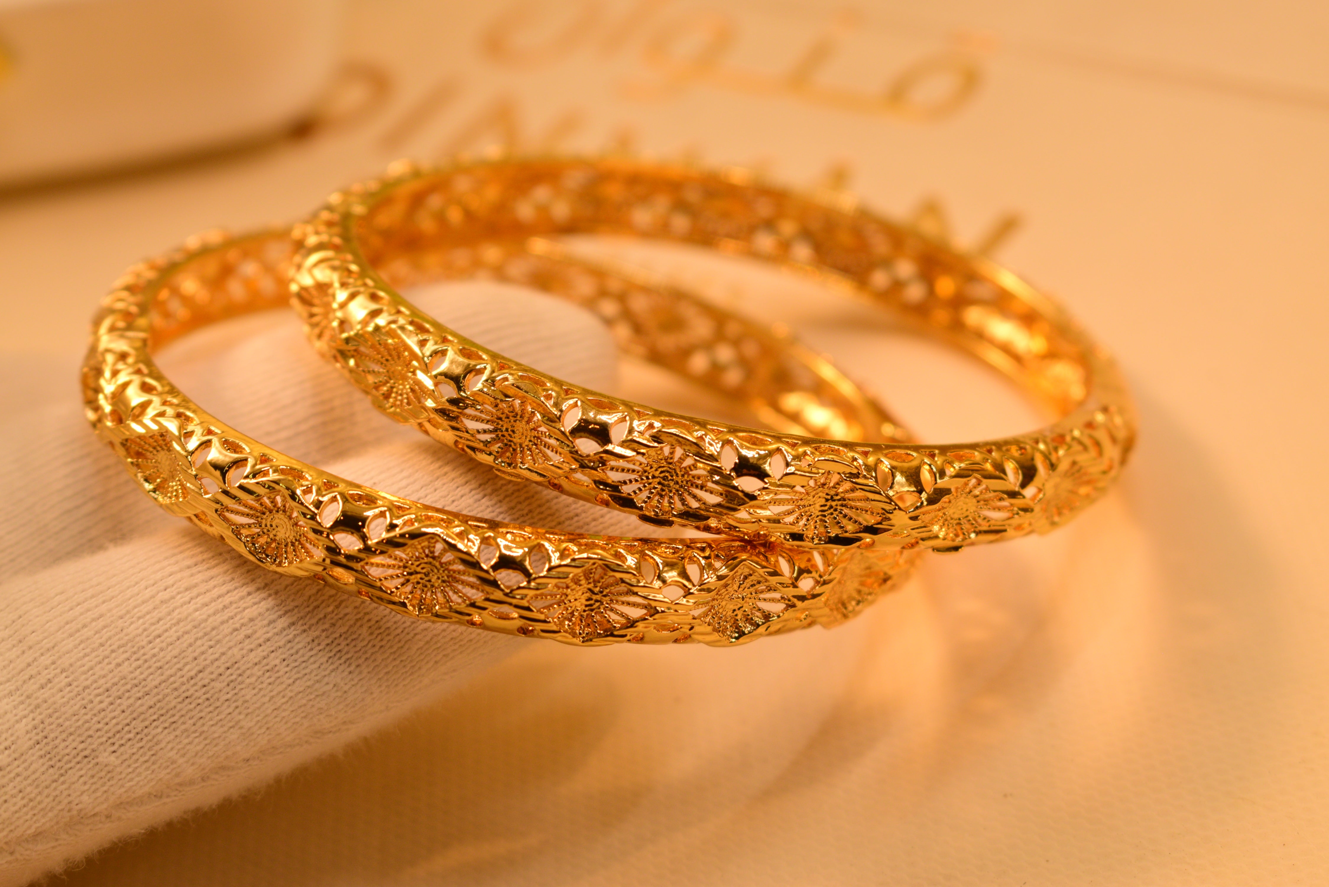Fancy Beautiful 24K Gold Plated Bangles Set for Girls/Women
