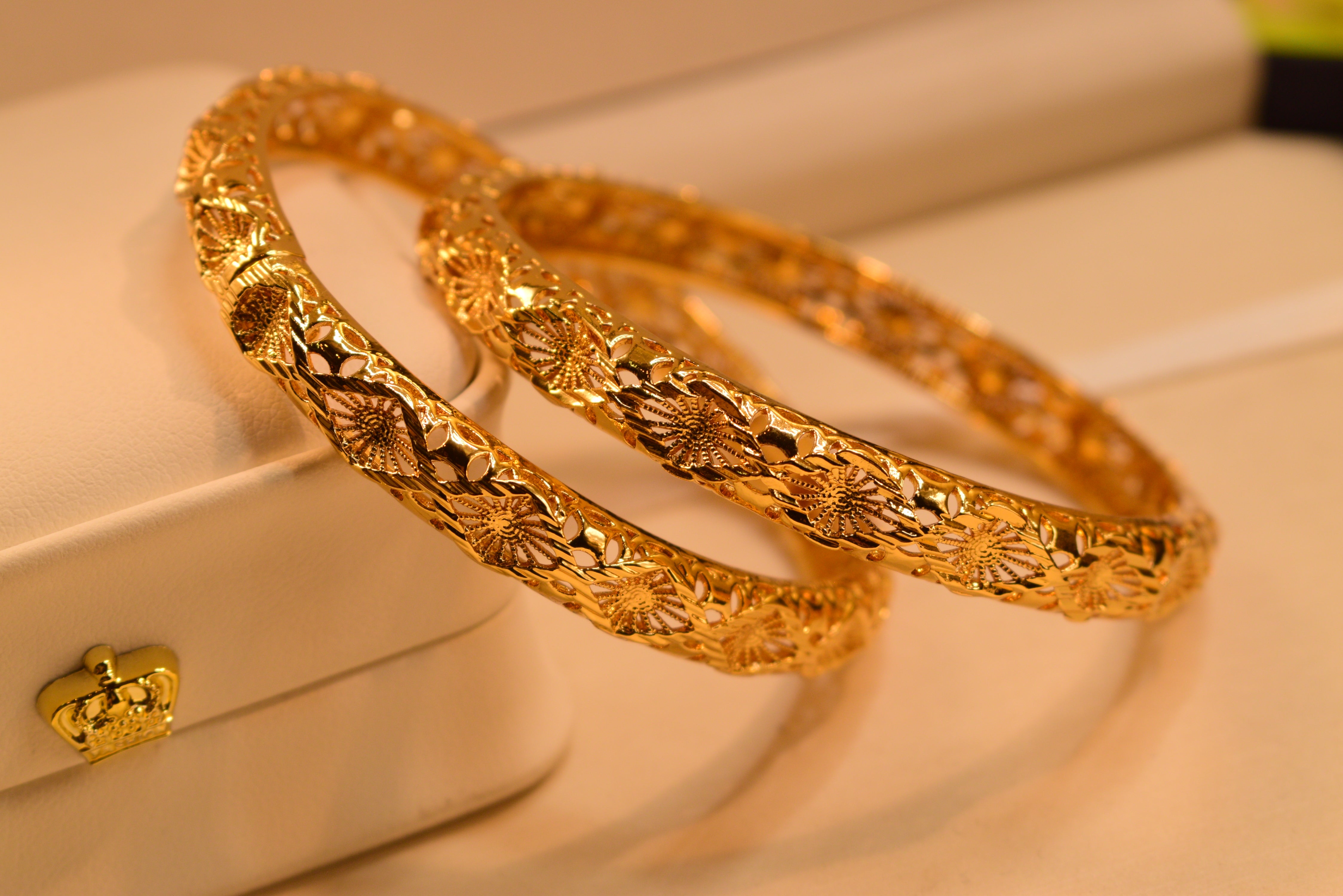 Fancy Beautiful 24K Gold Plated Bangles Set for Girls/Women