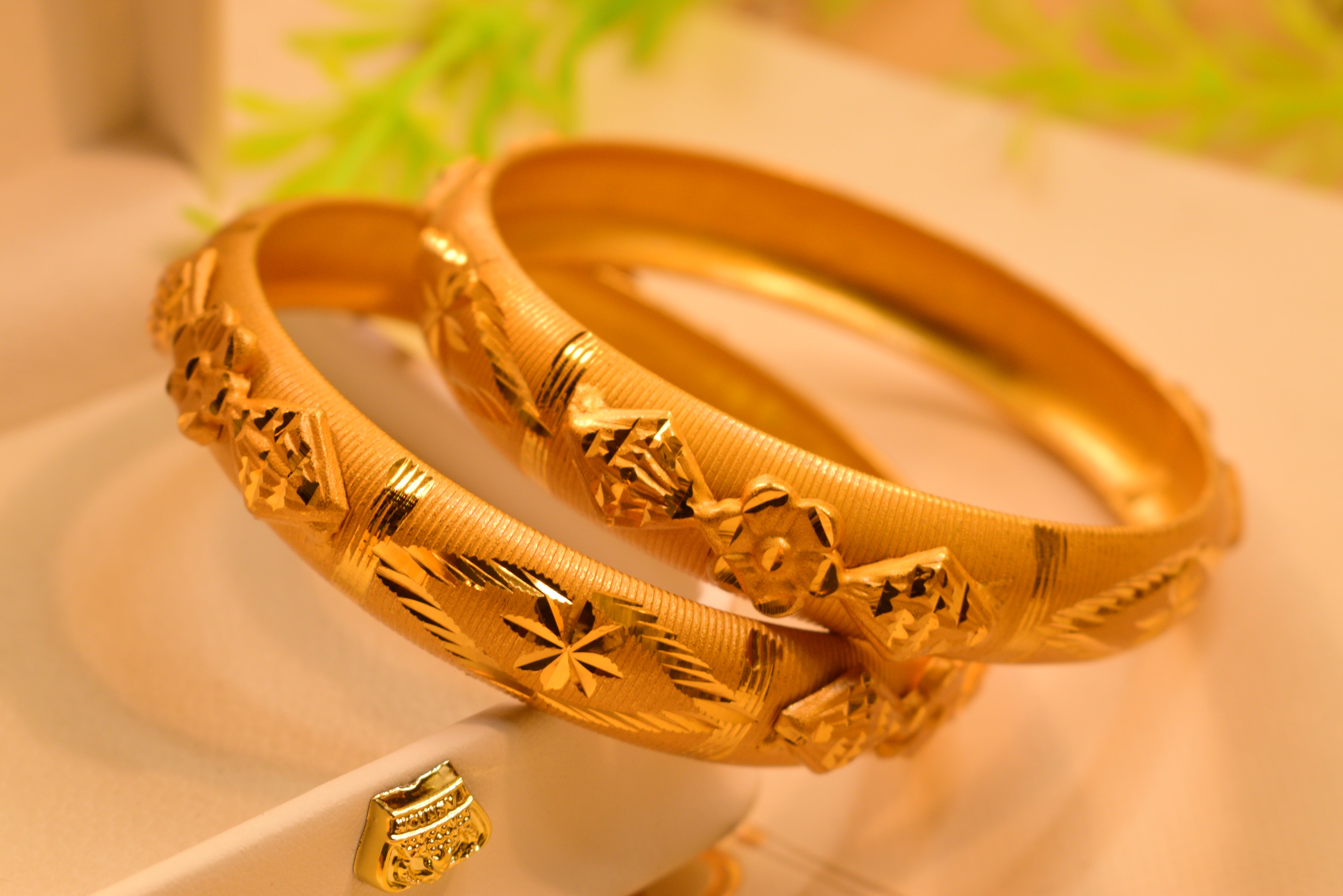 Beautiful Stylish 24K Gold Plated 2pc Bangles Set for Girls/Women