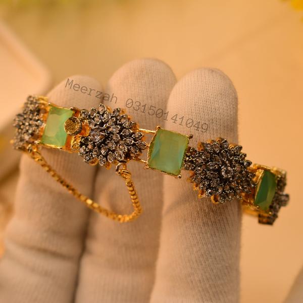 Elegant Unique Design Real Stones Bangle for Girls/Women