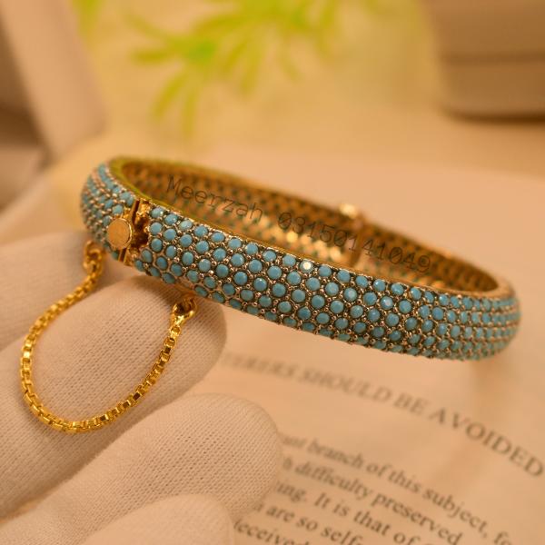 Elegant Gorgeous Crystal Stones Gold Plated Bangle for Girls/Women