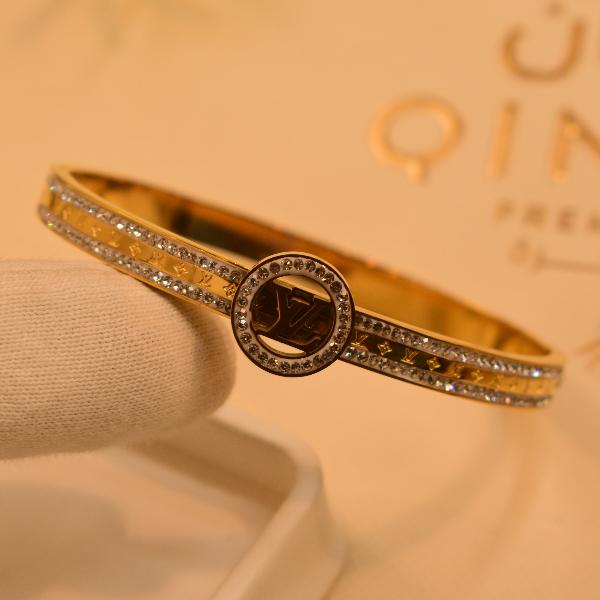 Fancy Elegant Crystal Stones Gold Plated Bangle for Girls/Women