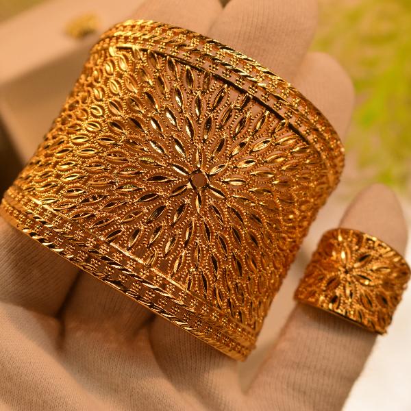Luxury Unique Design Gold Plated Bangle Set for Girls/Women