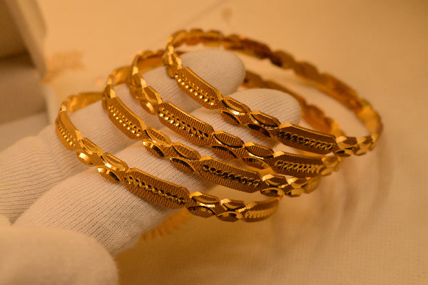Beautiful Design Gold Plated 4pc Bangles Set for Girls/Women