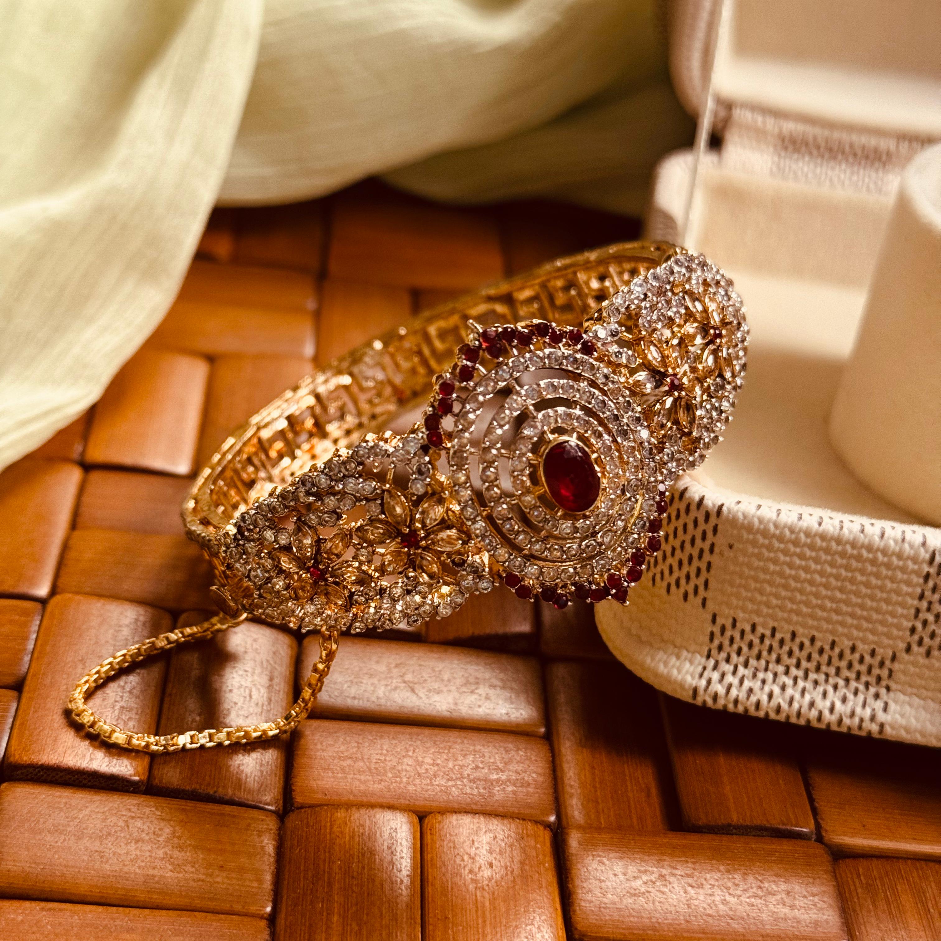 24K Gold Plated Real Zircon Stones Jarao Bangle for Girls/Women