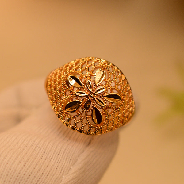 Stylish Unique Design Gold Plated Ring For Girls/Women
