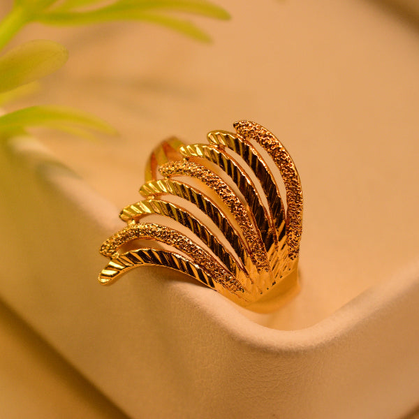 Beautiful Unique Design Gold Plated Ring For Girls/Women