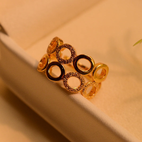 Elegant Unique Design Gold Plated Ring For Girls/Women