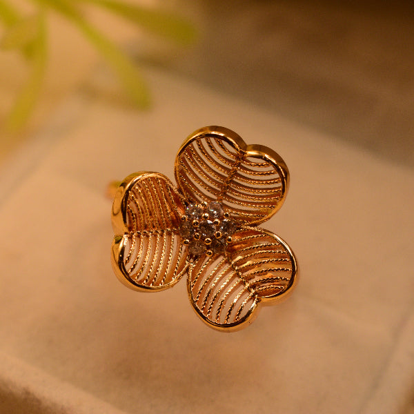 Beautiful Unique Flower Design Crystal Stones Ring For Girls/Women