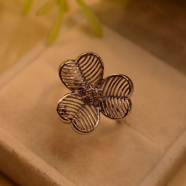 Beautiful Unique Flower Design Crystal Stones Ring For Girls/Women