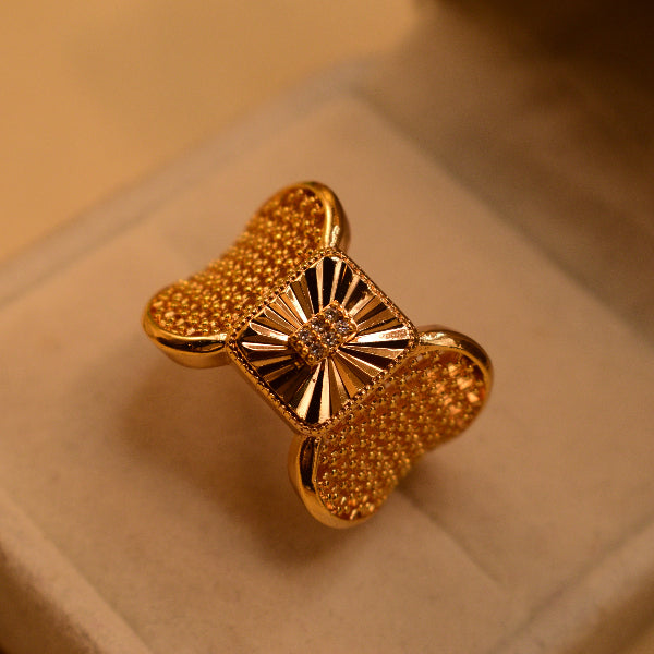 Glamorous Unique Design Gold Plated Crystal Stones Ring For Girls/Women