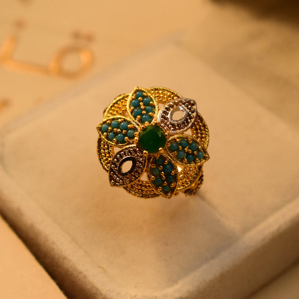 Luxury Unique Design Gold Plated Crystal Stones Ring For Girls/Women
