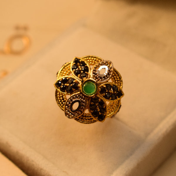 Dazzling Design Gold Plated Crystal Stones Ring For Girls/Women