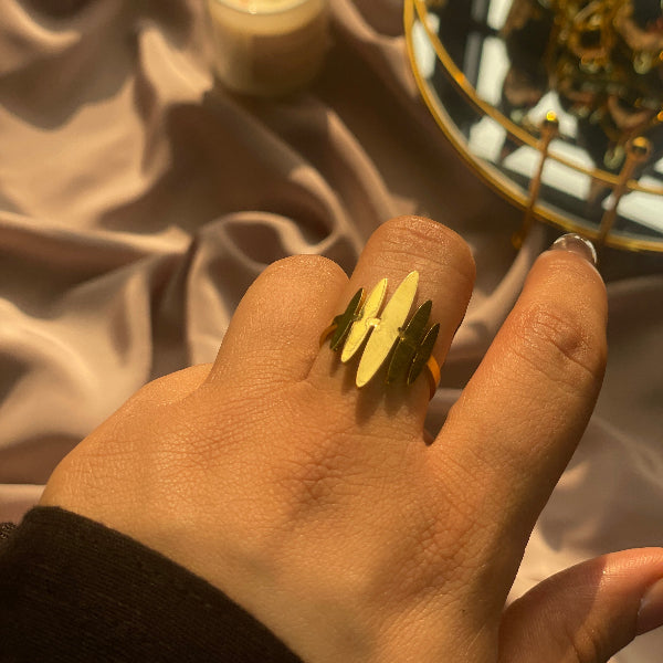 Charming Unique Design Gold Plated Ring For Girls/Women