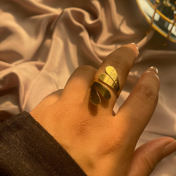 Elegant Unique Design Gold Plated Ring For Girls/Women