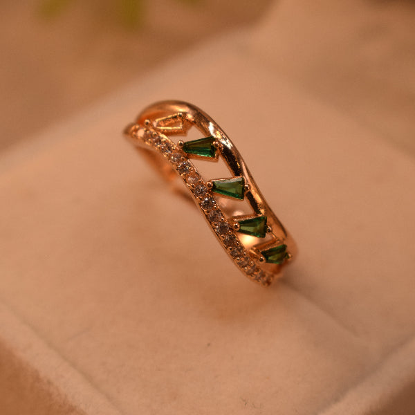 Fancy Unique Design Gold Plated Crystal Stones Ring For Girls/Women