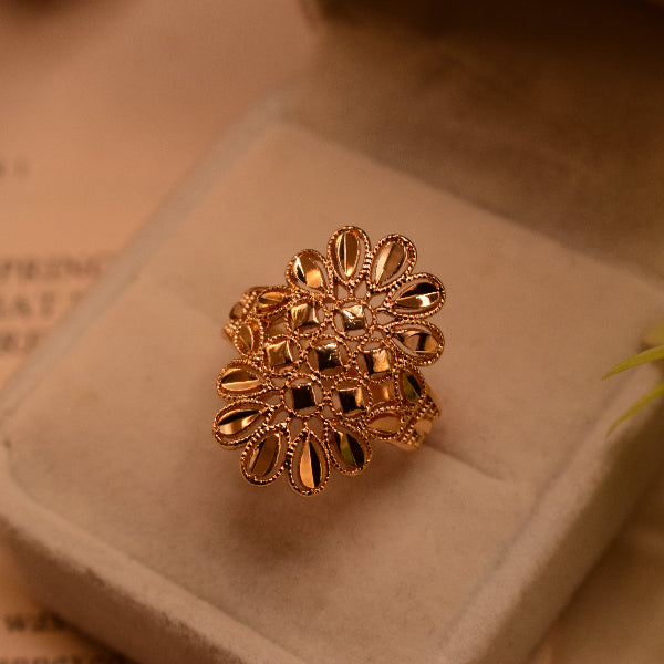 Gorgeous Unique Design Gold Plated Ring For Girls/Women
