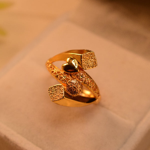 Charming Unique Design Gold Plated Ring For Girls/Women