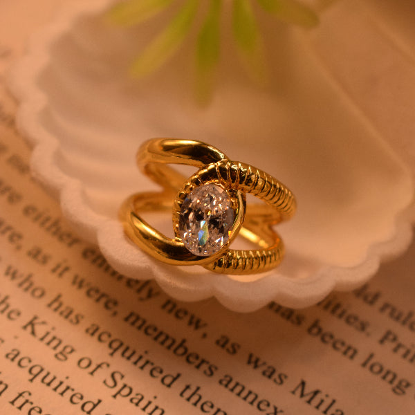 Glamorous Design Gold Plated Crystal Stone Ring For Girls/Women