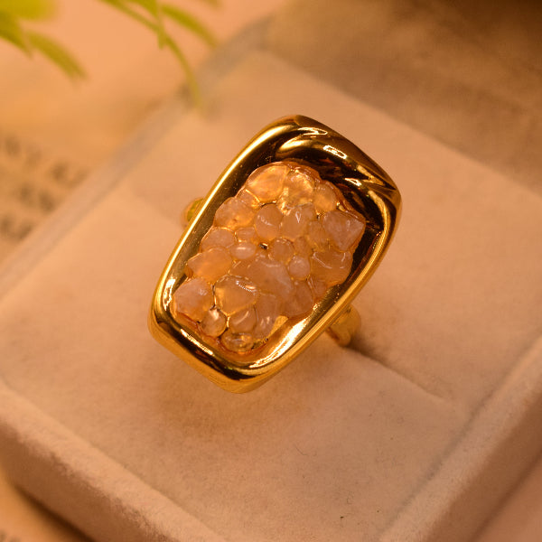 Gorgeous Design Gold Plated Crystal Stones Ring For Girls/Women