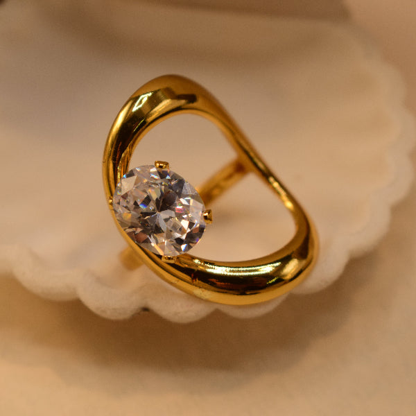 Dazzling Unique Design Gold Plated Crystal Stone Ring For Girls/Women