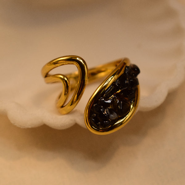 Luxury Unique Design Gold Plated Crystal Stones Ring For Girls/Women